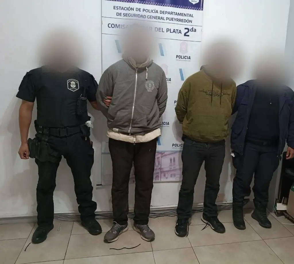 detenidos arma de juguete