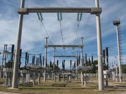 Falla en una estación transformadora dejó sin energía eléctrica a Las Lomitas