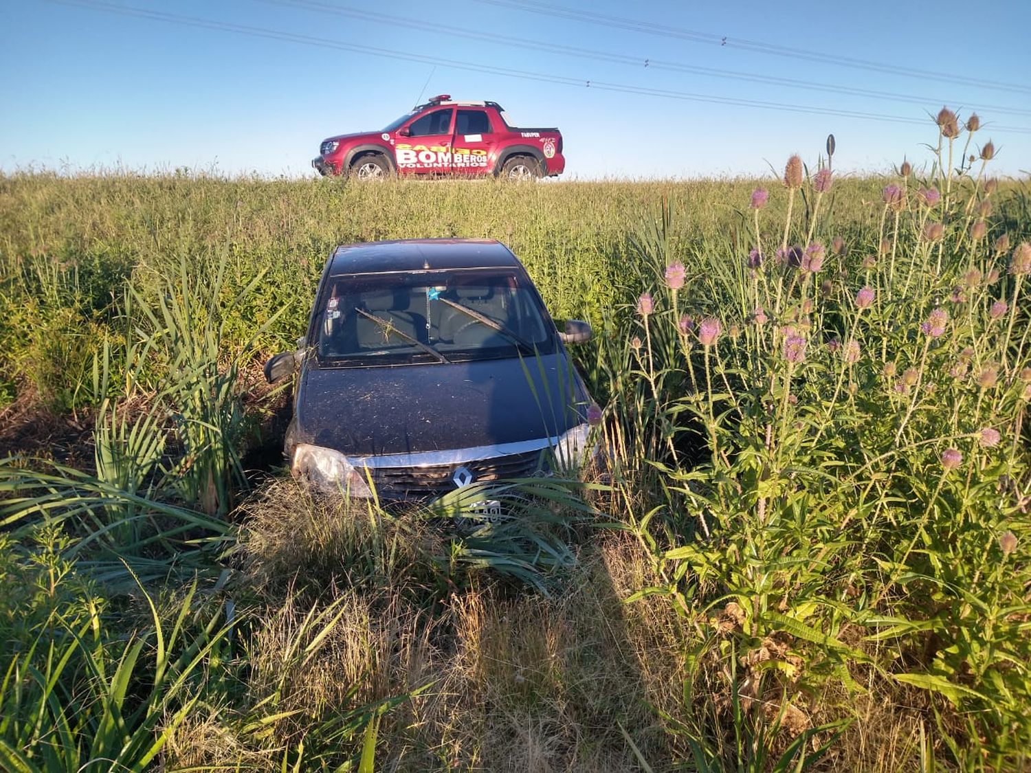 Despiste en Ruta 14: cuando llegaron los bomberos el auto estaba abandonado