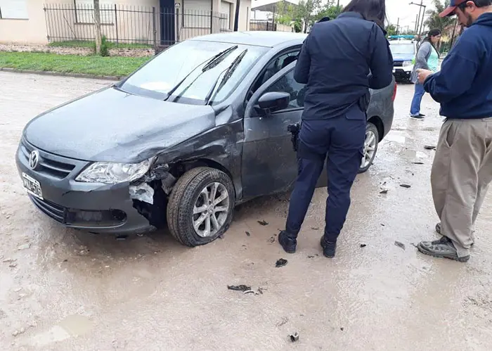 Una automovilista sufrió lesiones leves en un choque