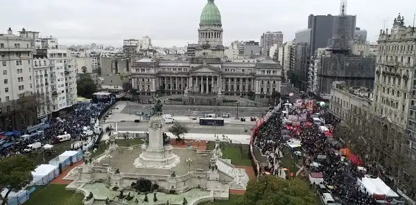 Aborto: el Gobierno incluiría la despenalización en la reforma del Código Penal