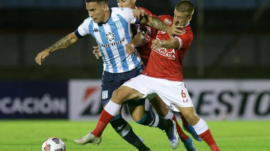 Copa Libertadores: Racing, clasificado a la próxima fase, recibe a Rentistas en Avellaneda