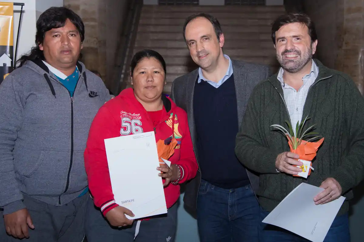 Más de 4 mil familias cuentan con la escritura de sus viviendas