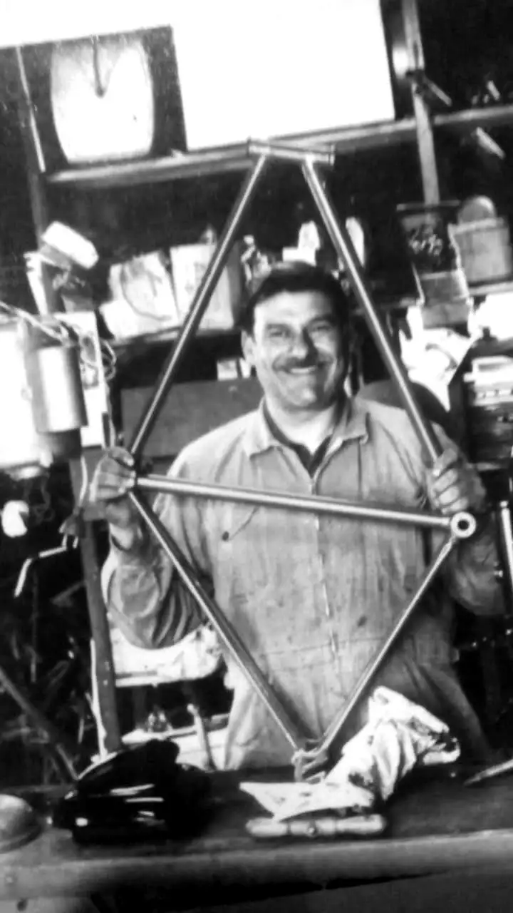 La historia de la bicicleta  de José “Pata” Prestifilipo