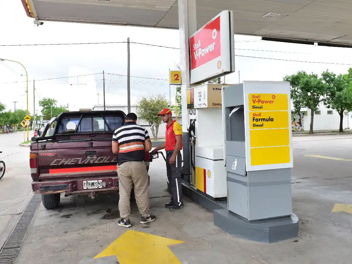Las estaciones de servicio no funcionarán de 22 a 6 en Navidad ni en Año Nuevo