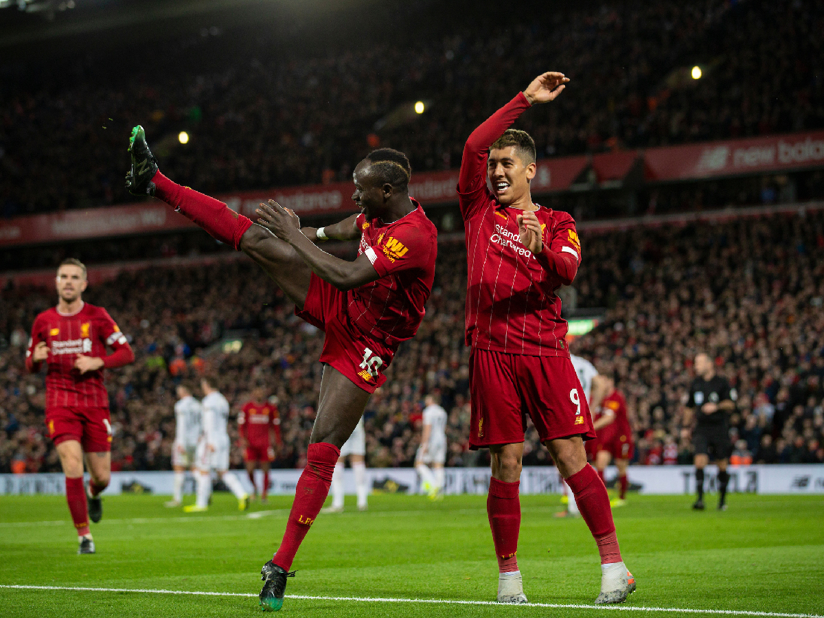  El Liverpool no afloja