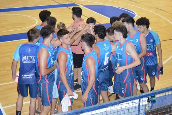 Ferro cierra su  serie de amistosos  y visita a San José