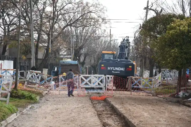 Cloaca Máxima: Chascomús avanza en obra clave para expandir el servicio cloacal a nuevos barrios