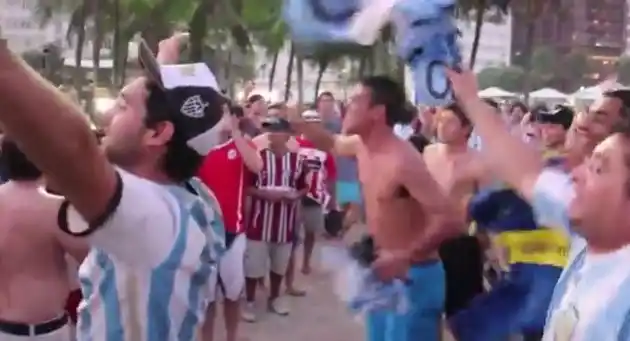 Argentinos y chilenos, a las trompadas en el Mundial