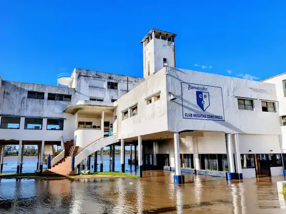 El municipio monitorea la situación del río Uruguay y realiza recomendaciones a la comunidad