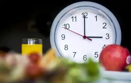 Las dietas pueden fracasar si se almuerza más allá de las tres
