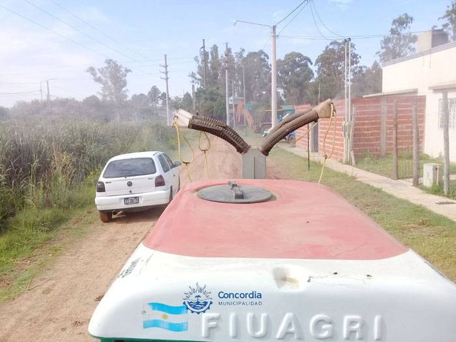 Continúa el operativo  de fumigación en los barrios de la ciudad 