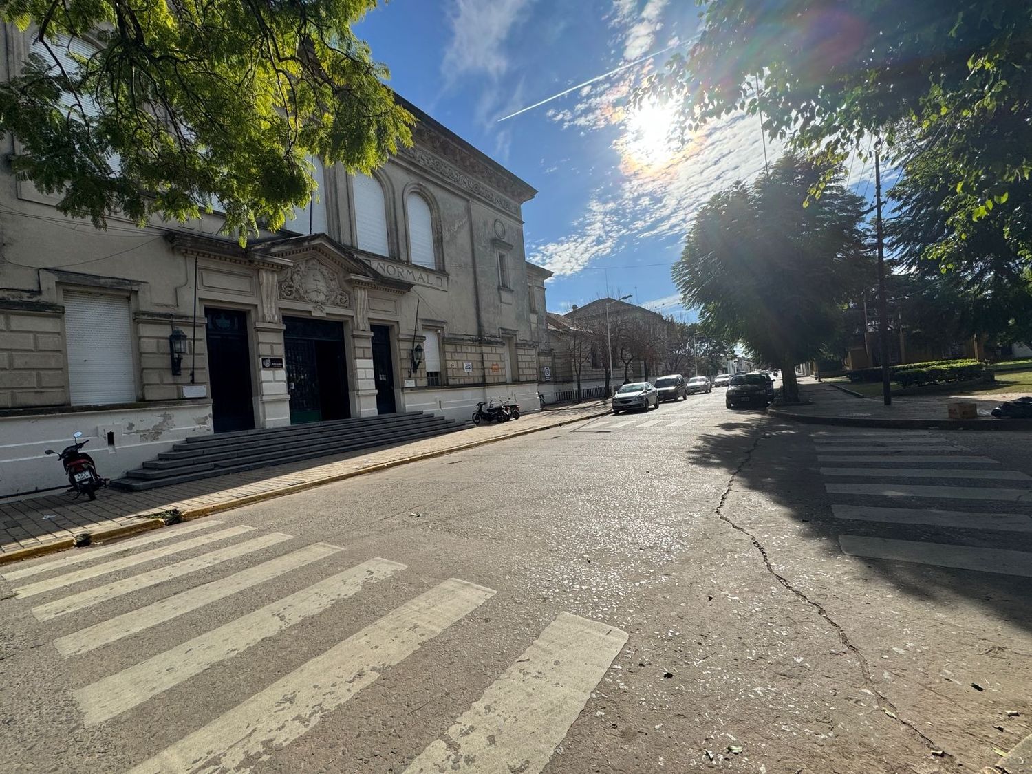 Una bicicleta y un auto colisionaron en cercanías de la escuela Normal
