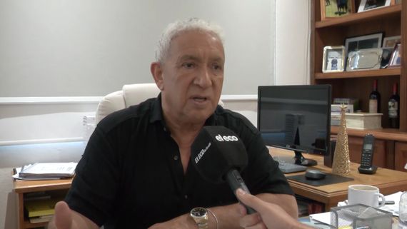 “Los dueños de la plaza” atacaron con un cuchillo a un empleado de la farmacia Amemt