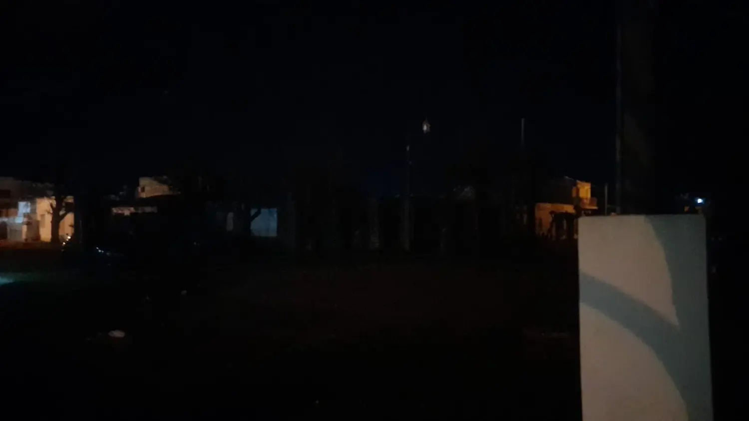 Reclamo por falta de luminaria en Libertad al 2000