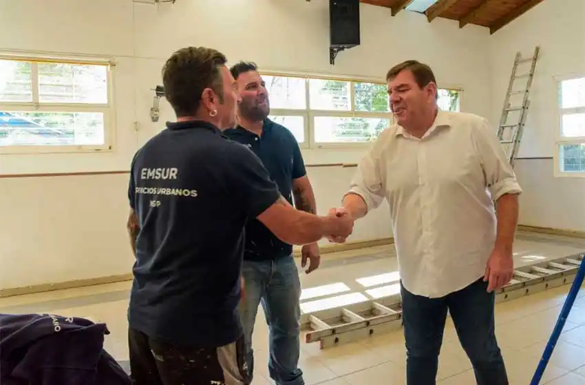 Avanzan los trabajos de mantenimiento en los jardines municipales