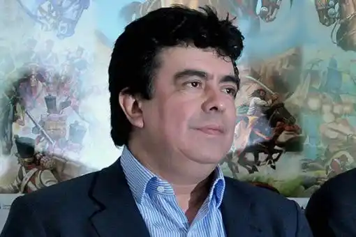 Espinoza contra el Massismo: "Los que no juegan dentro del PJ, que se hagan cargo de dividir al peronismo"