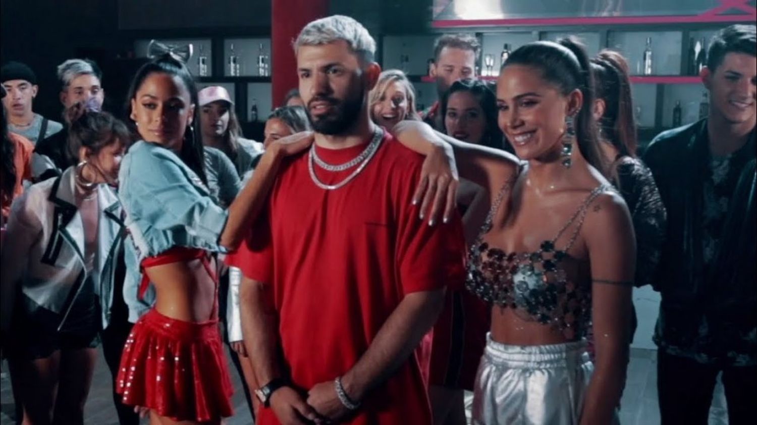Tini Stoessel compartió el back sexy del video de «22»