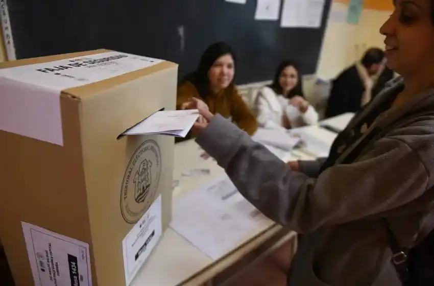 Elecciones 2023: comenzó la prohibición de publicar encuestas o sondeos de opinión