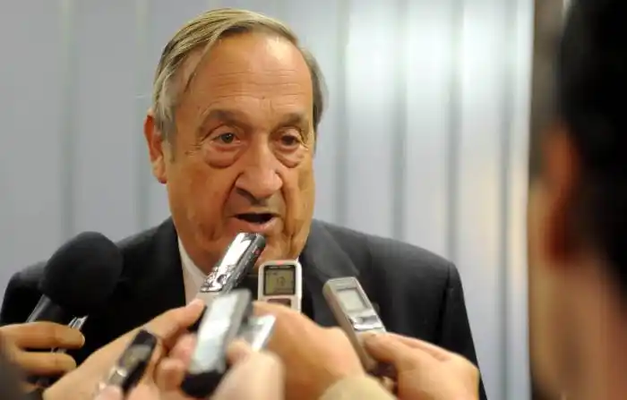 Lunghi: "Scioli no ha tenido el trato del kirchnerismo que se merece"