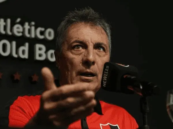 Kudelka, a días del debut de Newell's ante Talleres: "Nuestro mayor refuerzo es el trabajo"