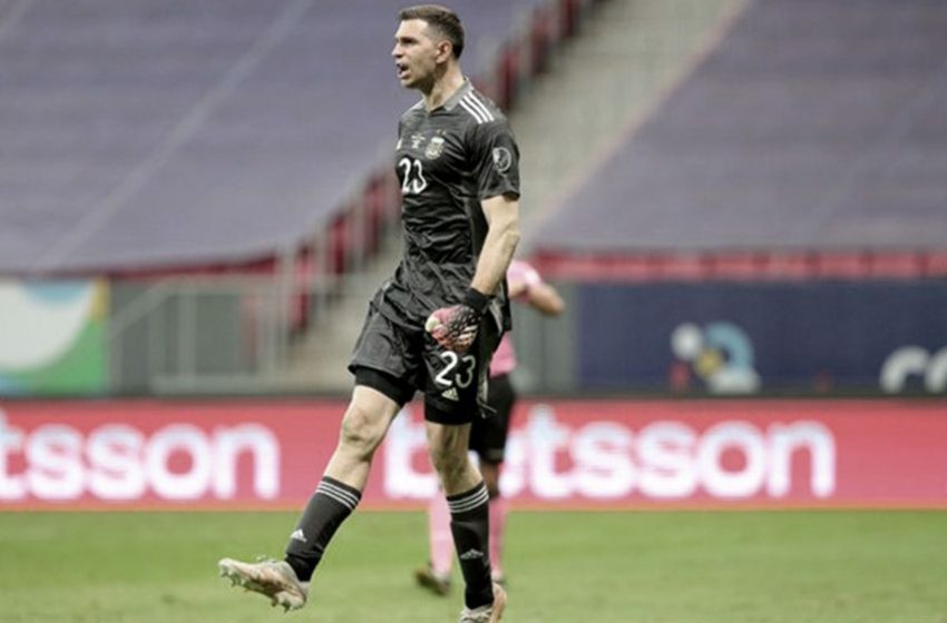 Emiliano Martínez, de "tapado" a titular indiscutido del arco argentino