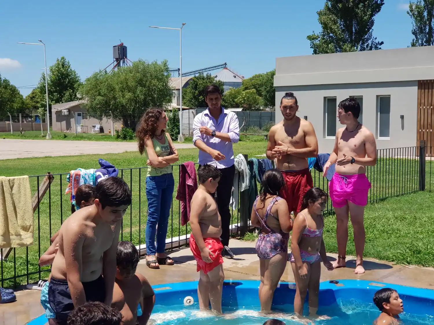 La senadora visitó la colonia de vacaciones de San Francisco.