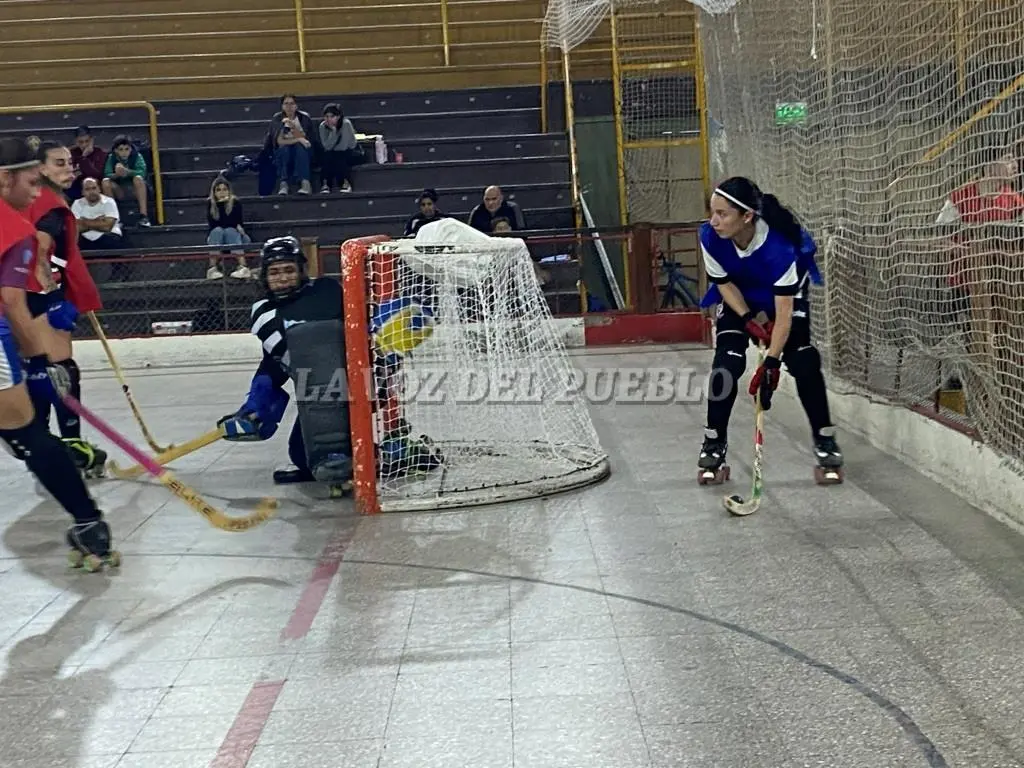 La preselección entrenó este fin de semana en el Gigante de Huracán, con la cabeza en el Torneo Argentino Junior Femenino que se jugará del 3 al 10 de mayo en Vélez Sarsfield