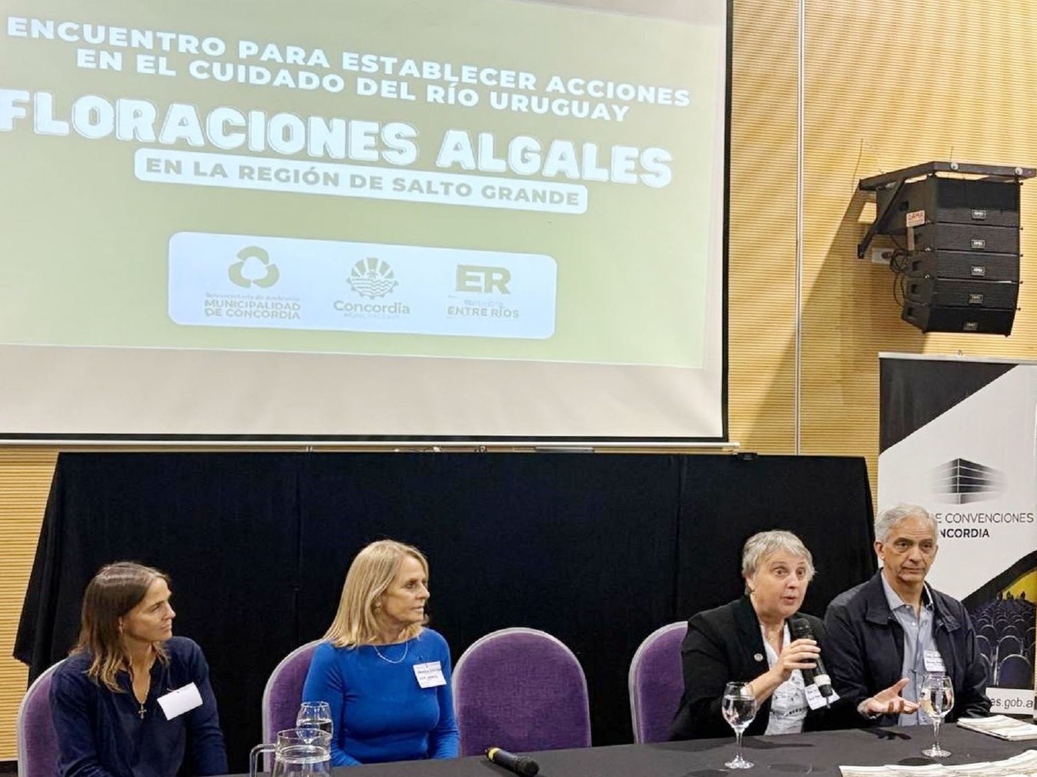 La provincia trabaja en el control de las floraciones algales en la región de Salto Grande