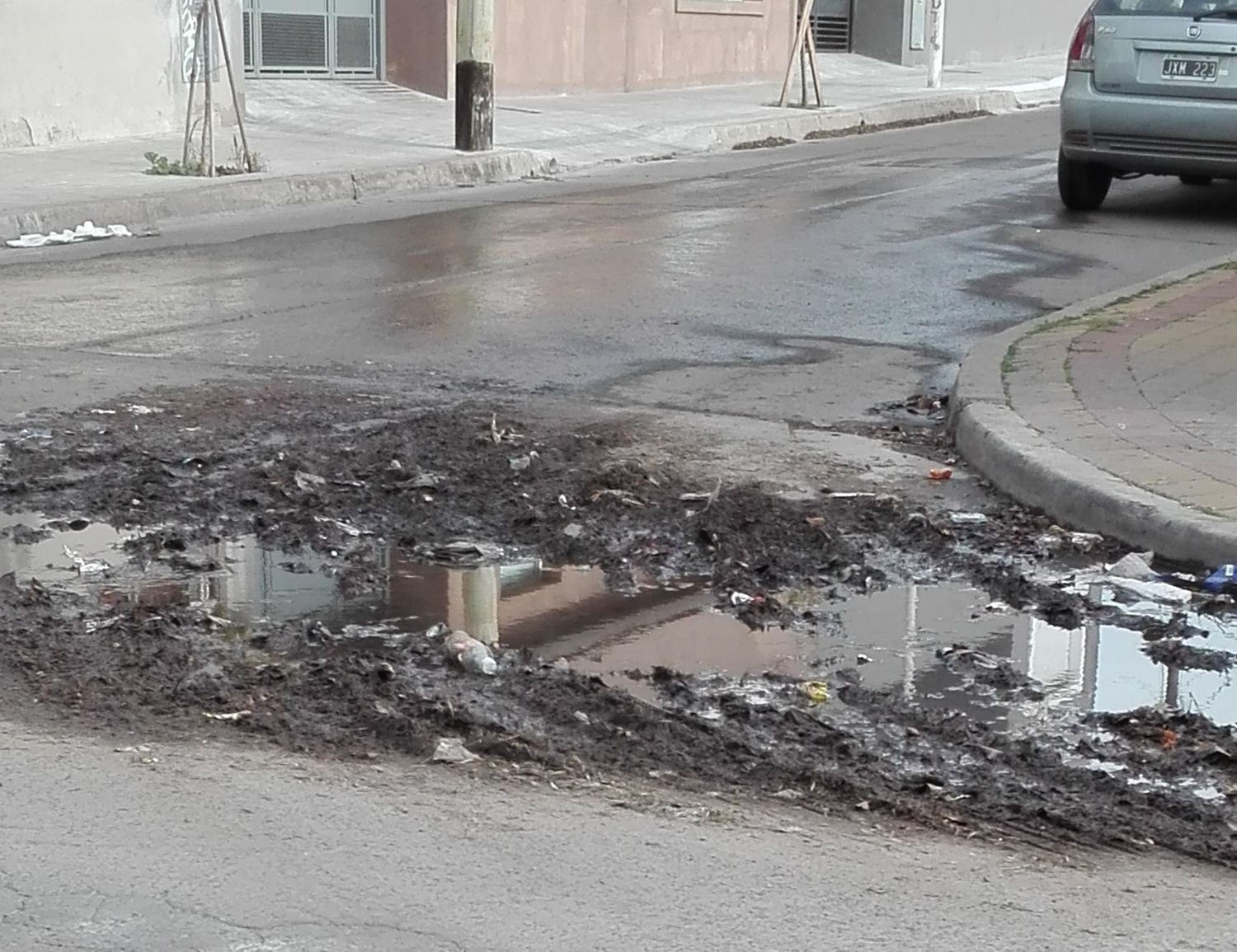 La esquina de 14 de Julio y pasaje Azopardo