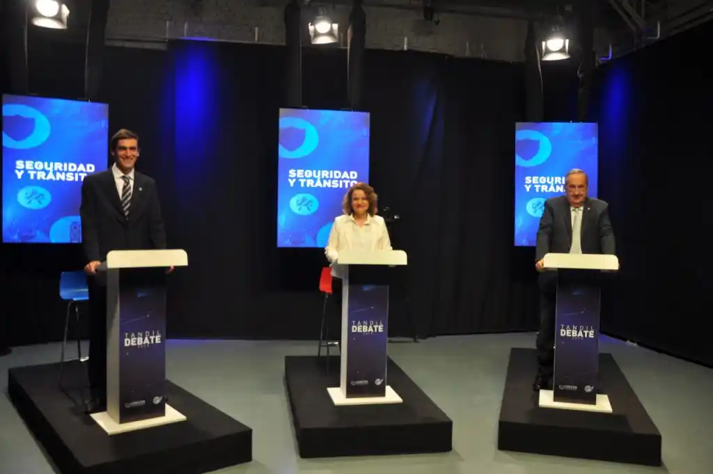 Las fotos del debate: las caras y los gestos de los candidatos
