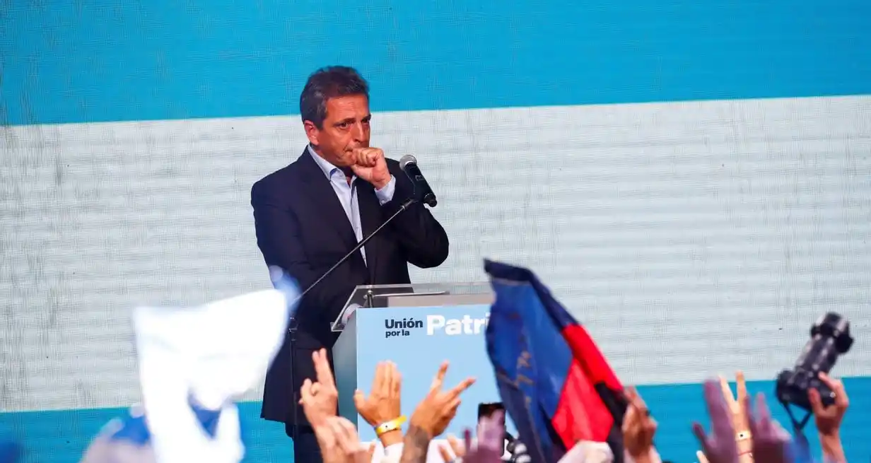 Massa cosechó más de 9 millones de votos y alcanzó el balotaje. Crédito: Reuters.