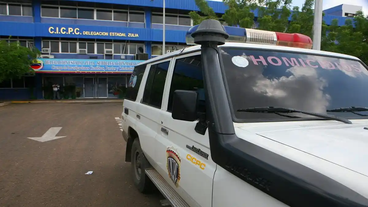 ESTA DESNATURALIZADA casi mata a su bebé a golpes: no soportaba el llanto del niño