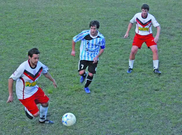Hoy se juegan cinco partidos por el oficial