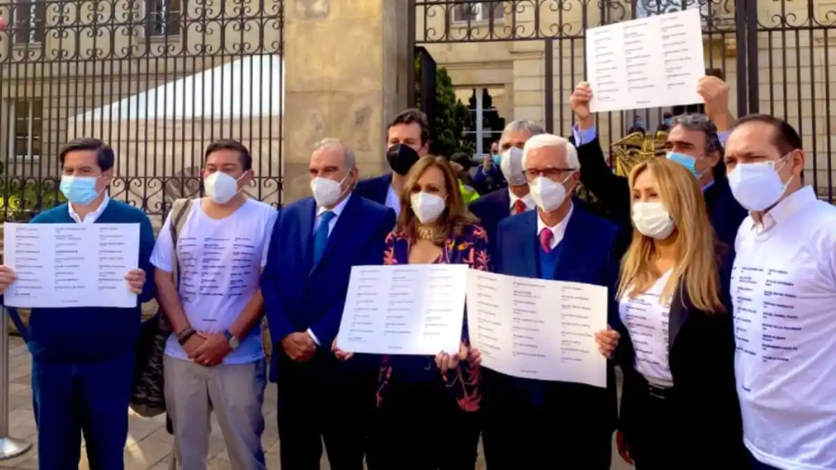 Conozca la razón por la que piden investigar a Iván Duque