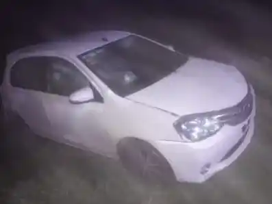 Según se informó, en el lugar se trabajó durante varias horas intentando dar con los ocupantes del rodado, aunque los resultados fueron negativos.