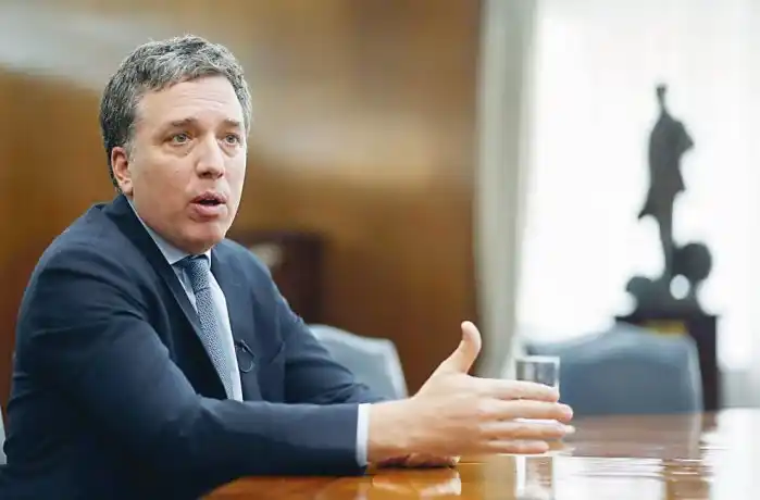 Gobierno subastará a partir de abril u$s 9.600 millones para controlar al dólar