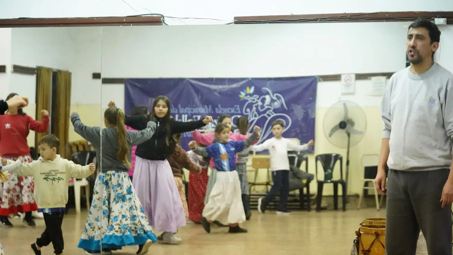 Mario Bessone 3 escuela de danzas folkloricas