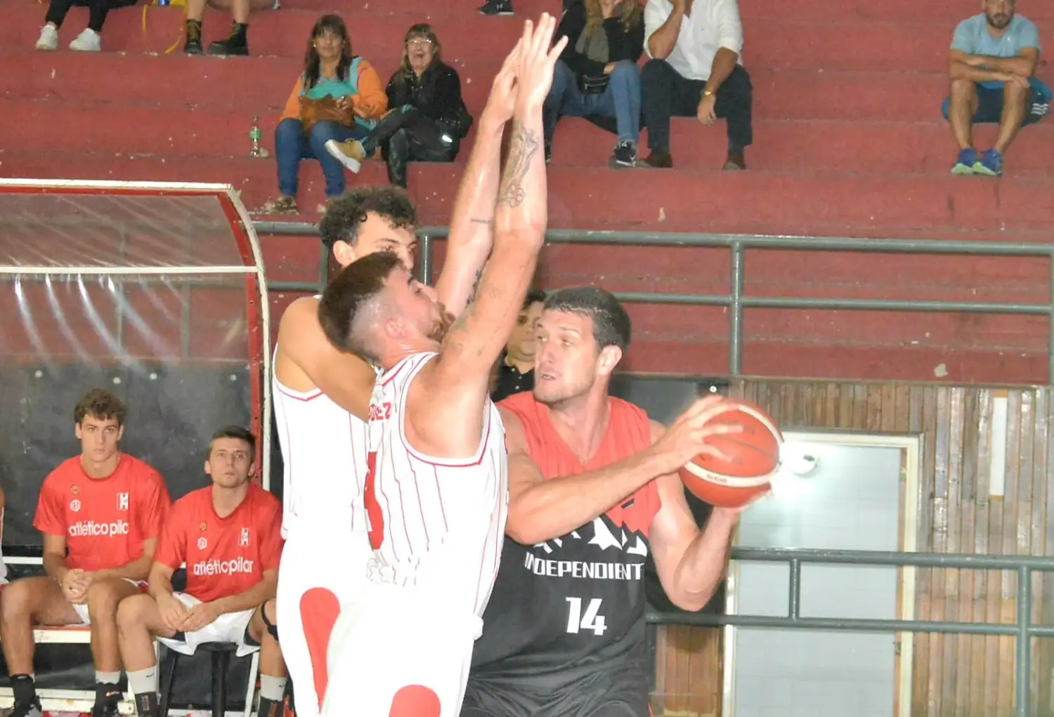 Alejandro Arca, en la derrota del jueves ante Atlético Pilar.
