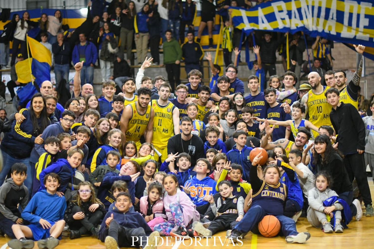 "La Fiebre" va por la victoria y clasificación a la final para defender el título 2022. Foto: Lola Calace