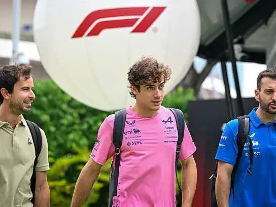 Colapinto, listo para correr en Singapur.