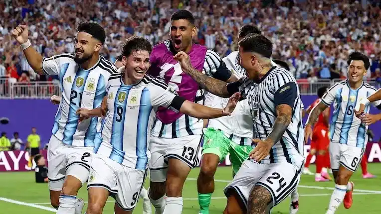 Argentina venció a Suiza en el alargue y se metió en semifinales del Mundial
