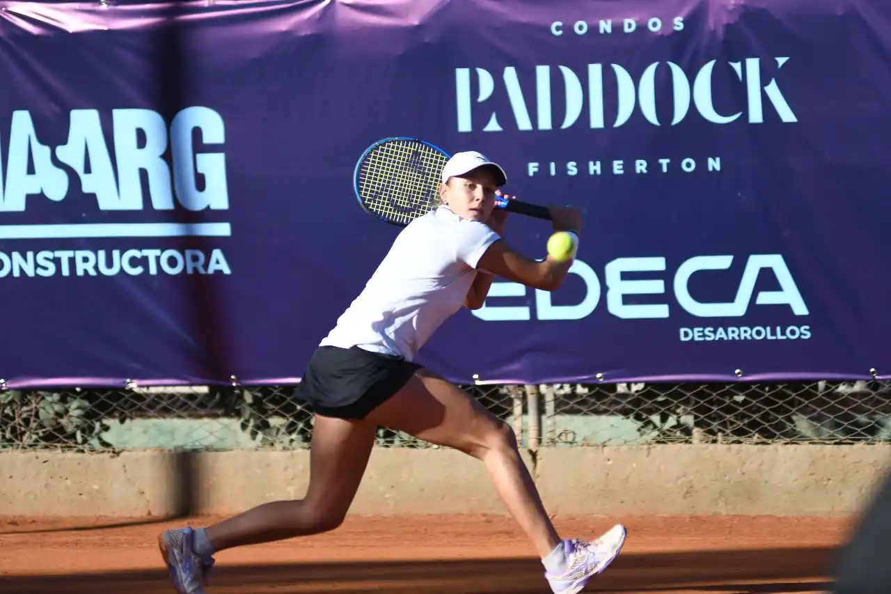 Larraya Guidi se metió en la definición del torneo