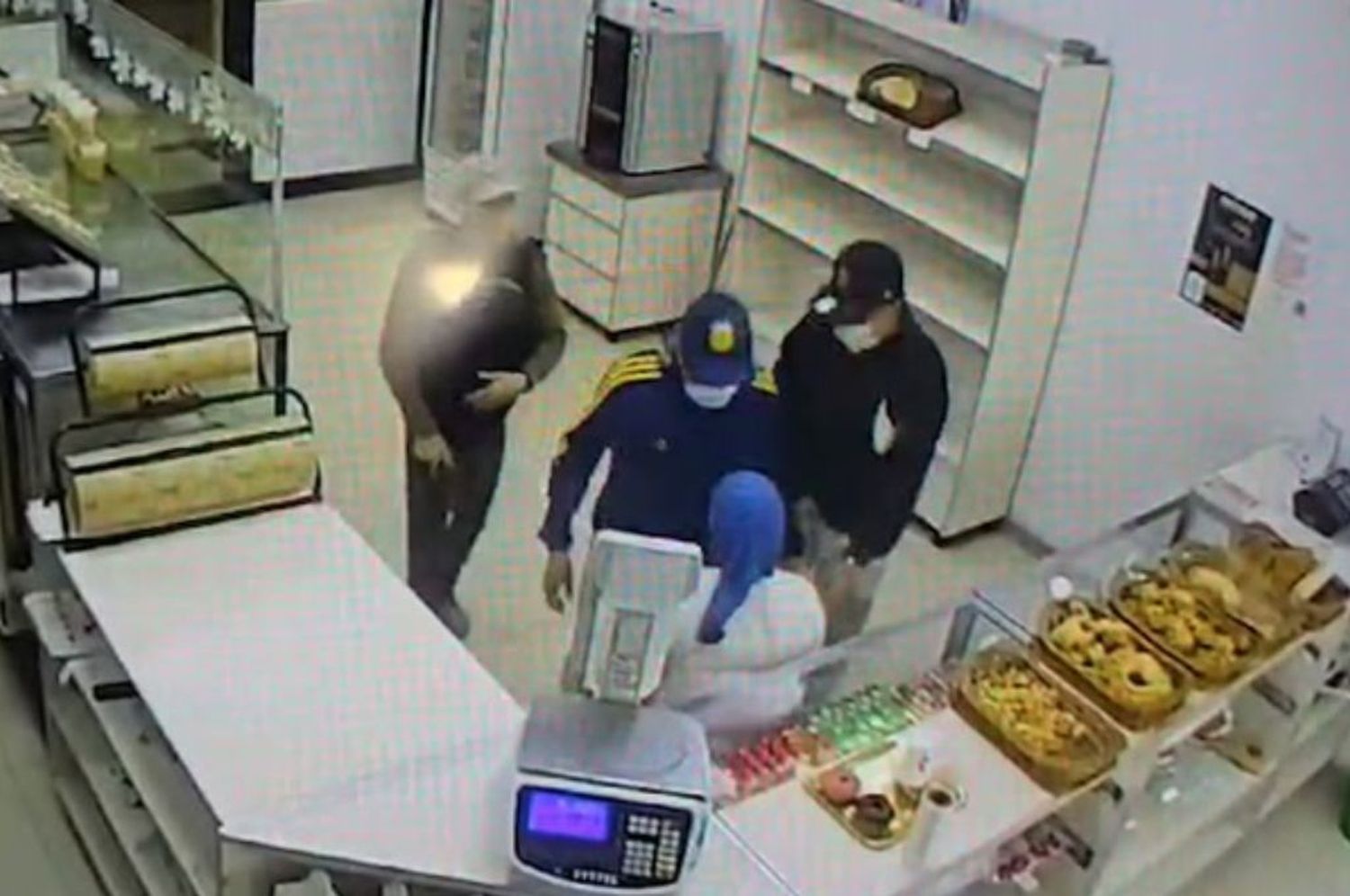 Violento robo a una panadería