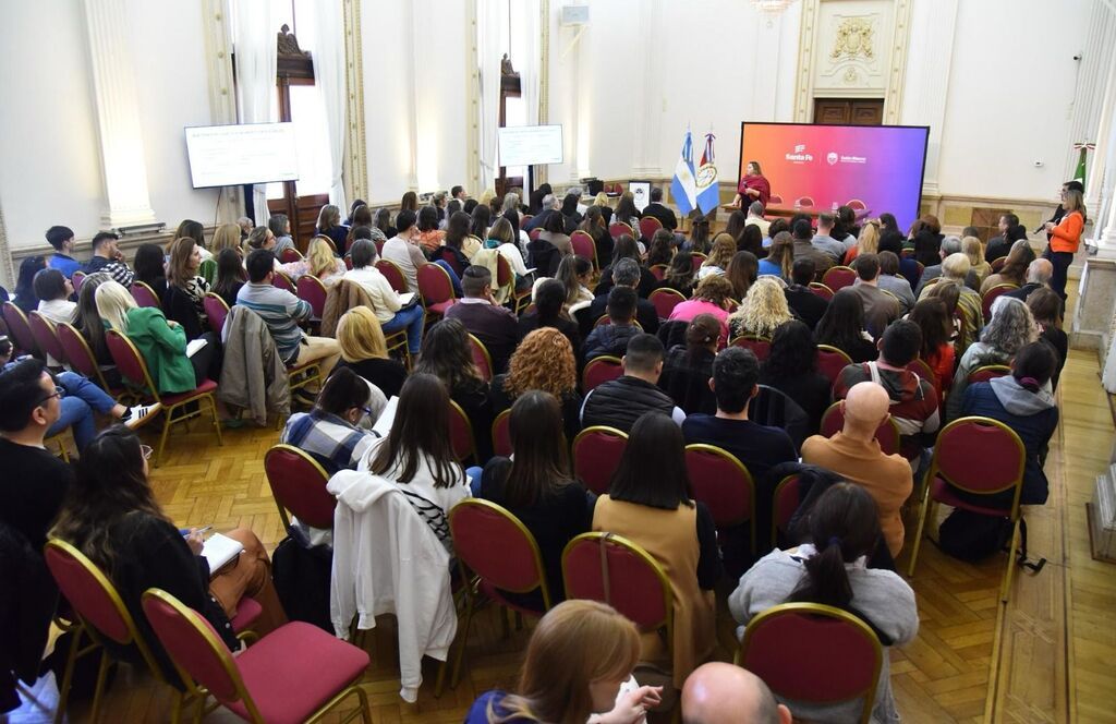 “Crecer Capacita”, cursos de formación on line para municipios y comunas