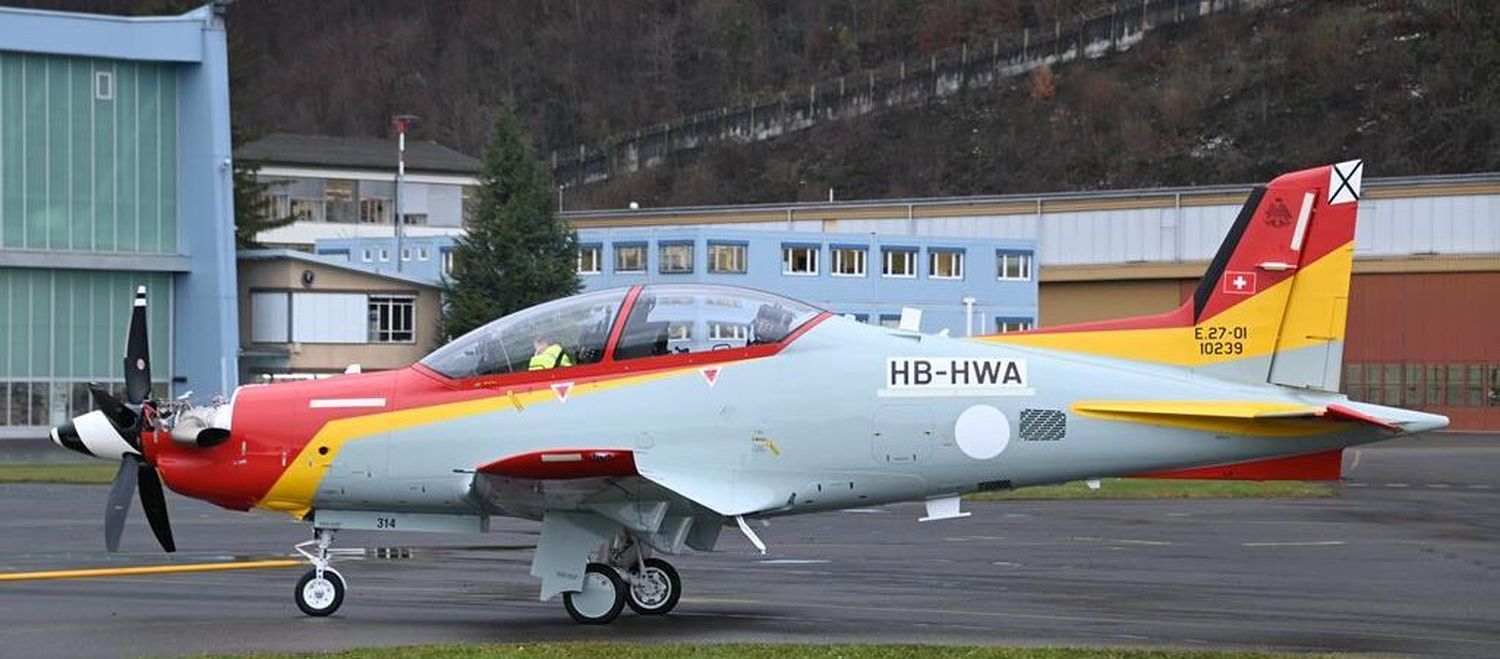 El primer Pilatus PC-21 del Ejercito del Aire Español comenzó las pruebas en tierra