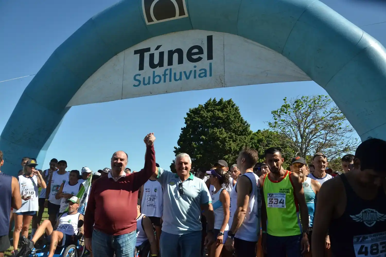 Carrera "Malvinas: No Olvidar" unió Santa Fe y Entre Ríos en un homenaje a los héroes de 1982
