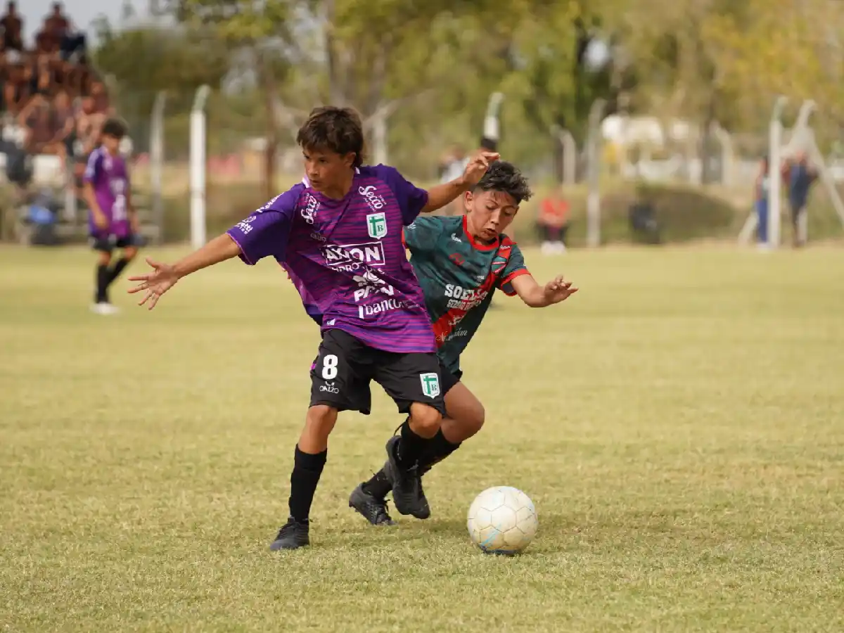 Juegan por el Regional de AFA