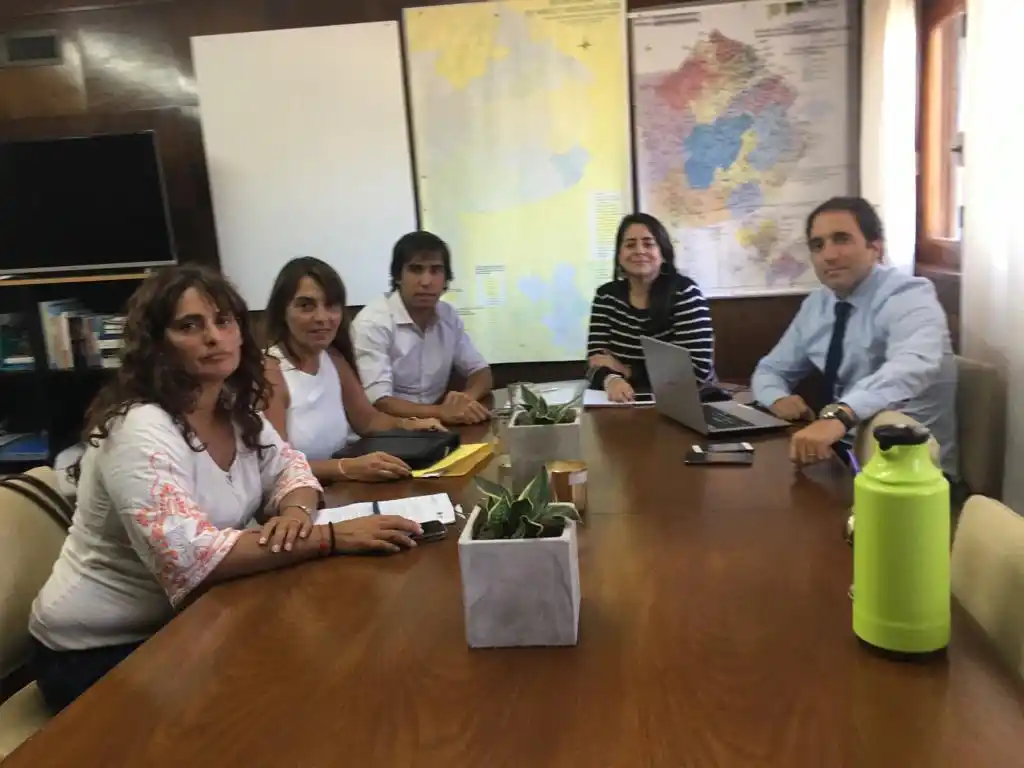 Garantizan desde Provincia la continuidad de becas de programas de Niñez y Adolescencia  
