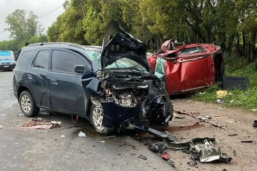 El matrimonio al que chocó resultó herido.